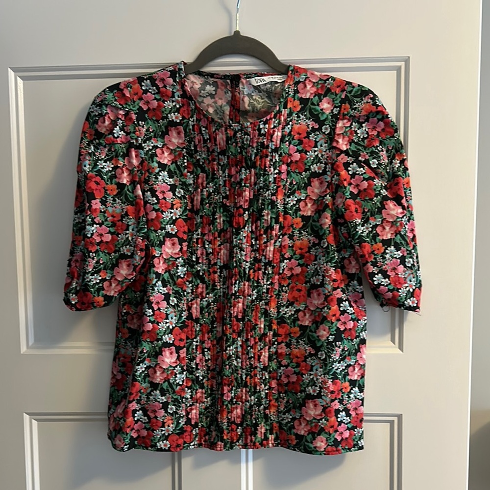 Zara Red and Pink Puff Sleeve Blouse